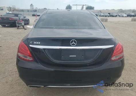 2016 Mercedes-Benz C 300 из США, поврежденный, VIN 55SWF4JB3GU175255